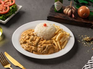 Strogonoff Carne + Arroz + Fritas